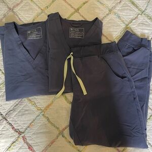 Figs Deep Blue Scrub Set with Light Yellow Tie